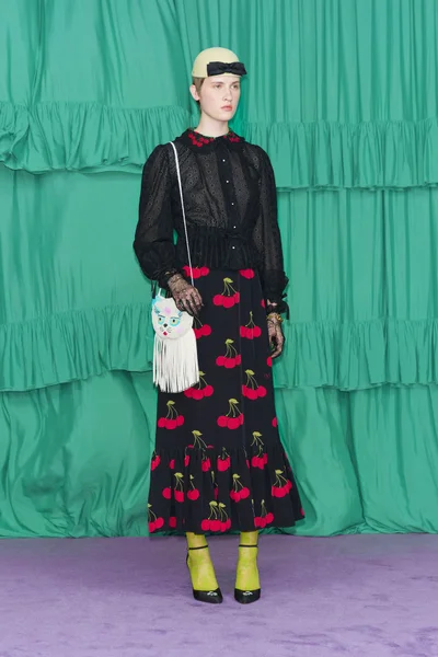 Look 2